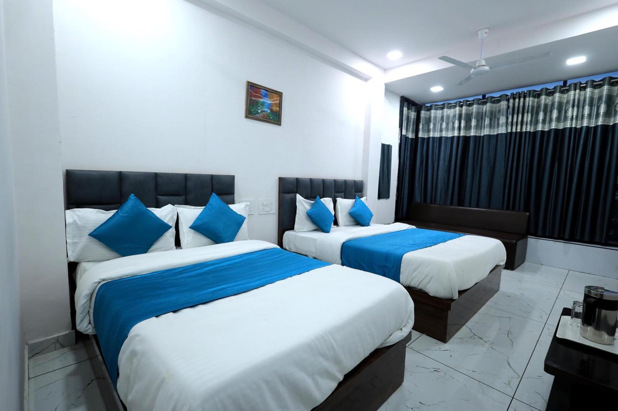 Hotel Season Ахмедабад Екстер'єр фото